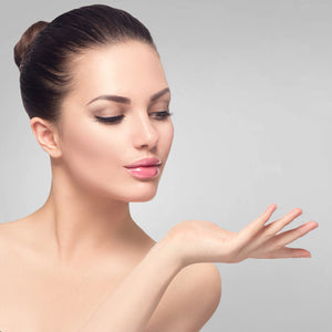 Jeuxlore Cosmetics Model1